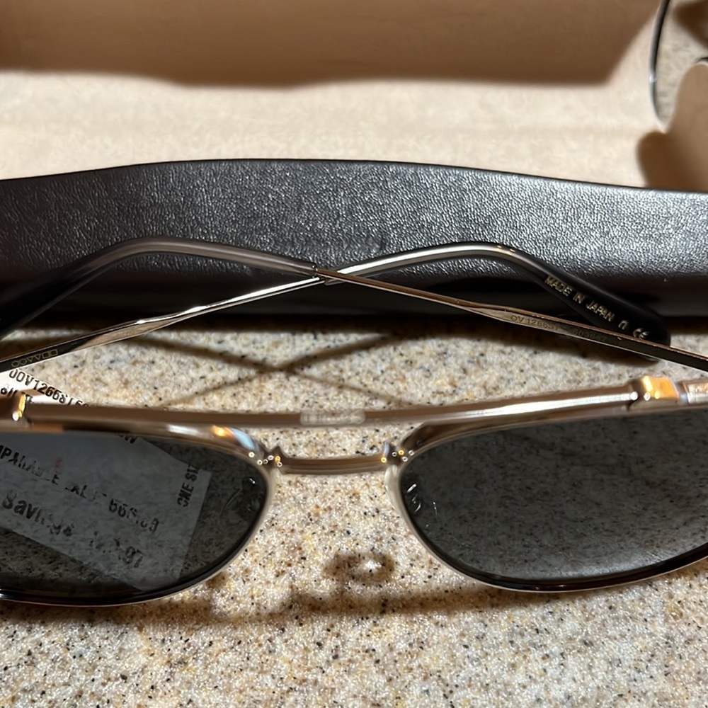 Oliver Peoples NWT Aviator Sunglasses Silver with black lenses Name- Rikson - Picture 7 of 10